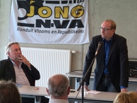 Moderator Wilfried Haesen en Ben Weyts (6)